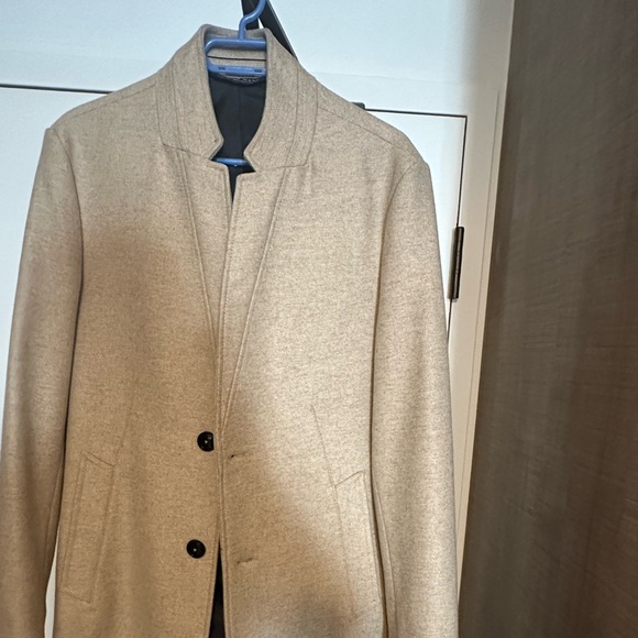 Zara Mens Coat - Picture 2 of 3